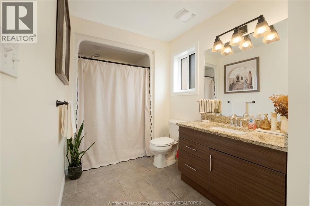 Photo 30 of 1093 Ivanhill Avenue, Windsor ON