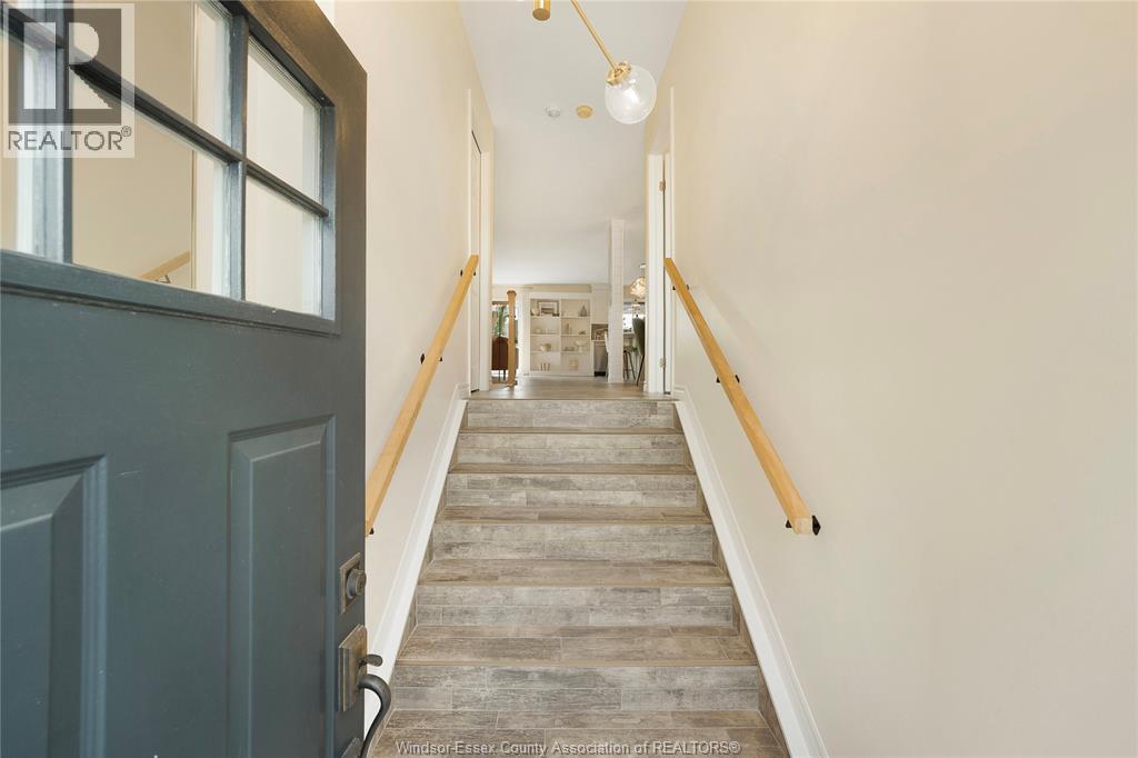 Photo 18 of 1093 Ivanhill Avenue, Windsor ON