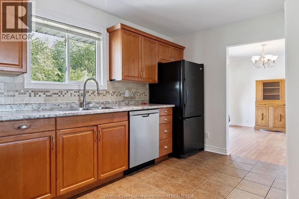 Photo 8 of 1320 County Rd 22 Rd Lakeshore, Lakeshore ON