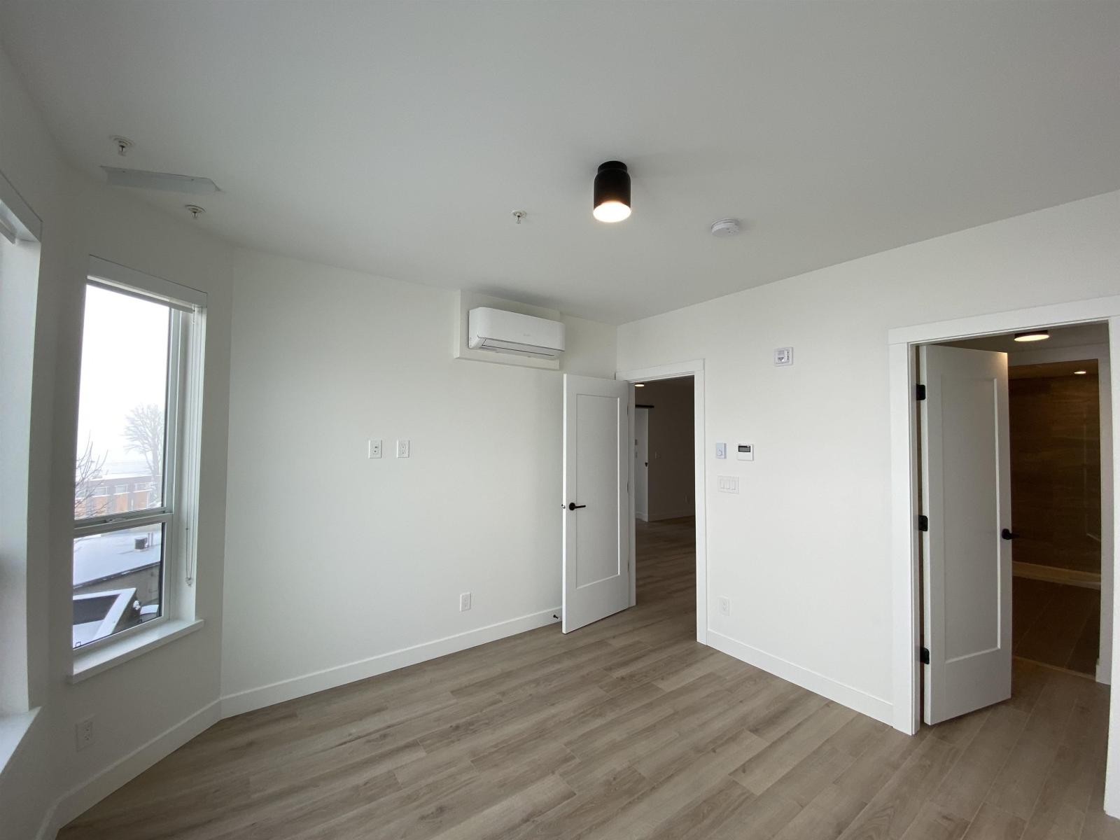 Photo 17 of 426 2493 Montrose Avenue, Abbotsford BC