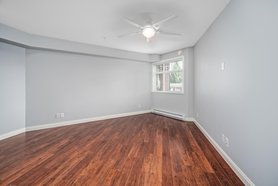 Photo 5 of 351 5660 201 A Street, Langley BC