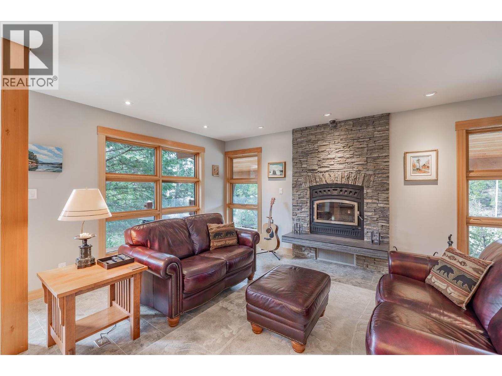 Photo 10 of 4 2400 Kootenay Rd No 3 Road, Invermere BC
