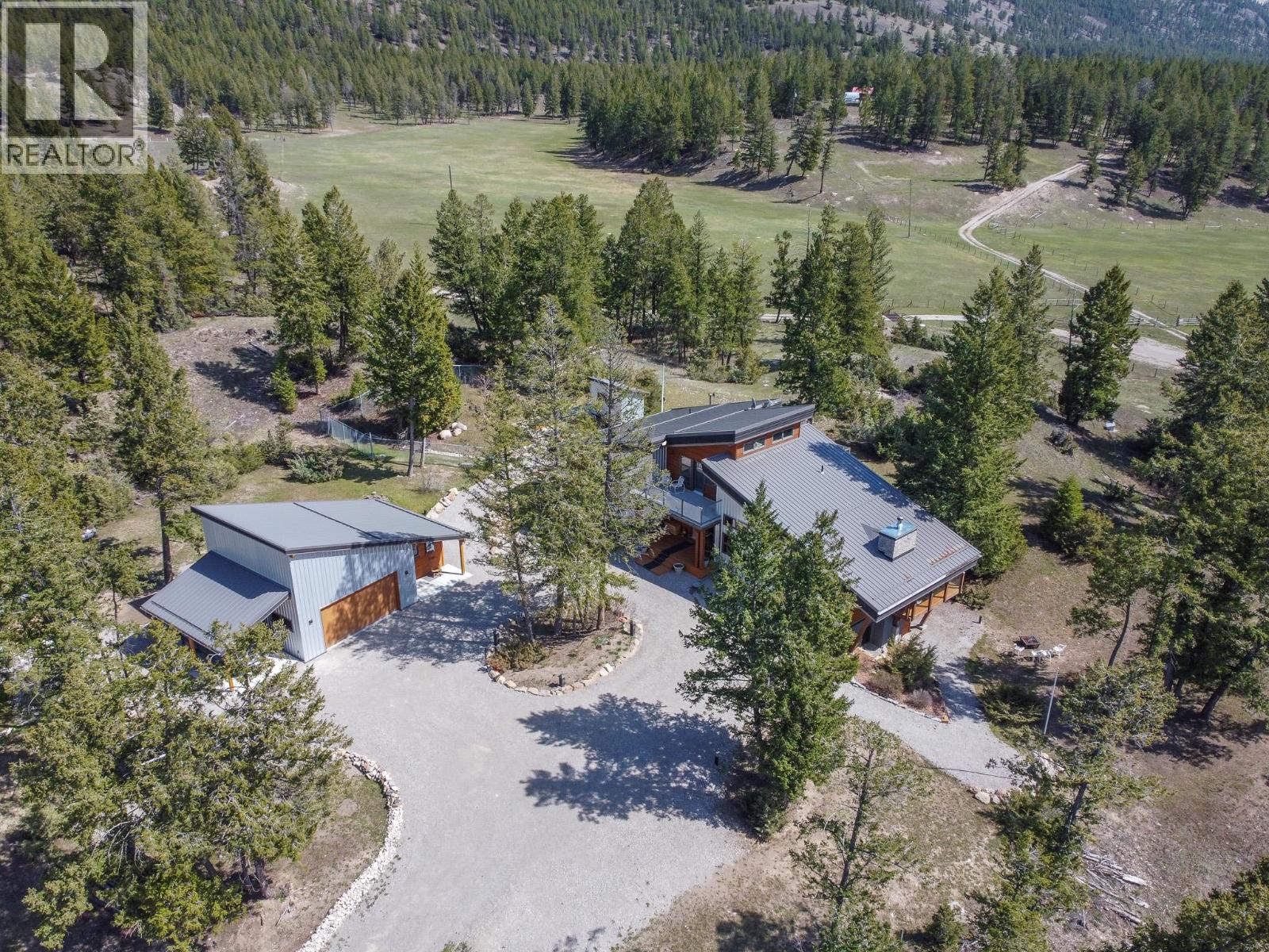 Photo 3 of 4 2400 Kootenay Rd No 3 Road, Invermere BC
