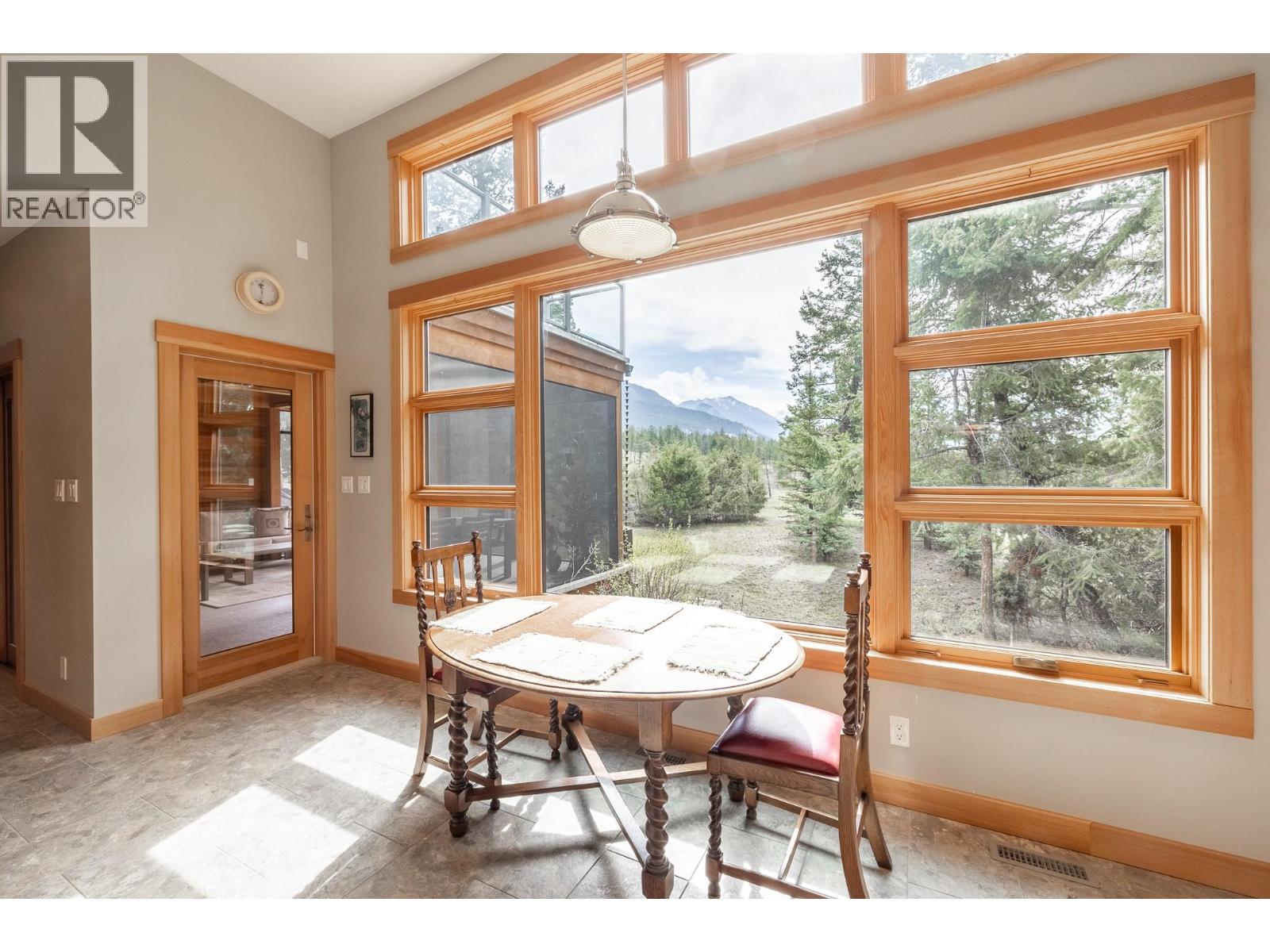 Photo 12 of 4 2400 Kootenay Rd No 3 Road, Invermere BC