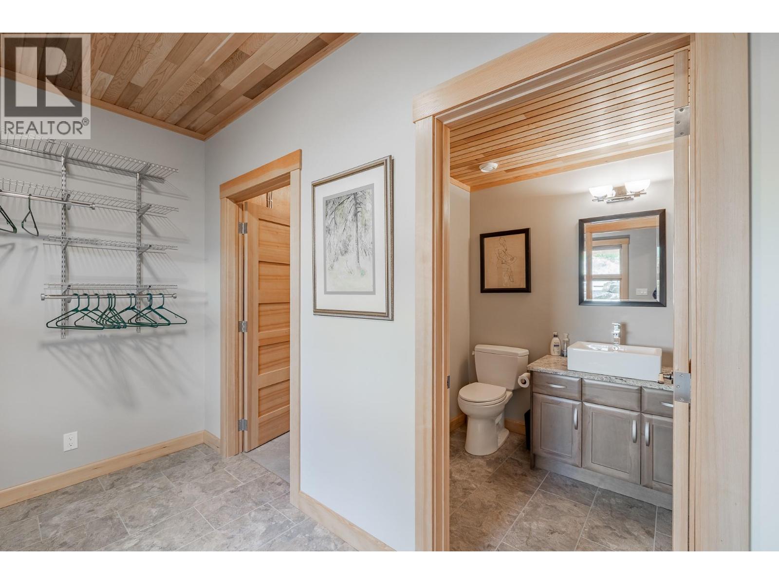 Photo 35 of 4 2400 Kootenay Rd No 3 Road, Invermere BC