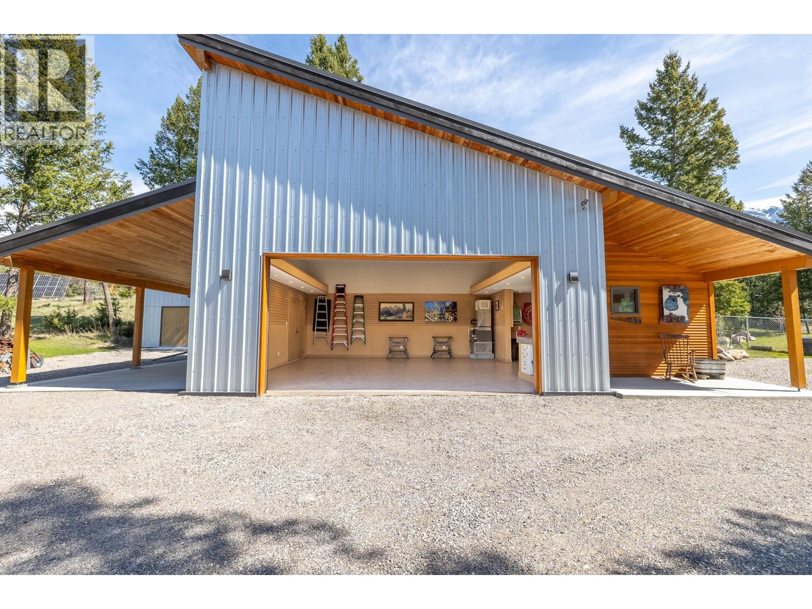 Photo 57 of 4 2400 Kootenay Rd No 3 Road, Invermere BC