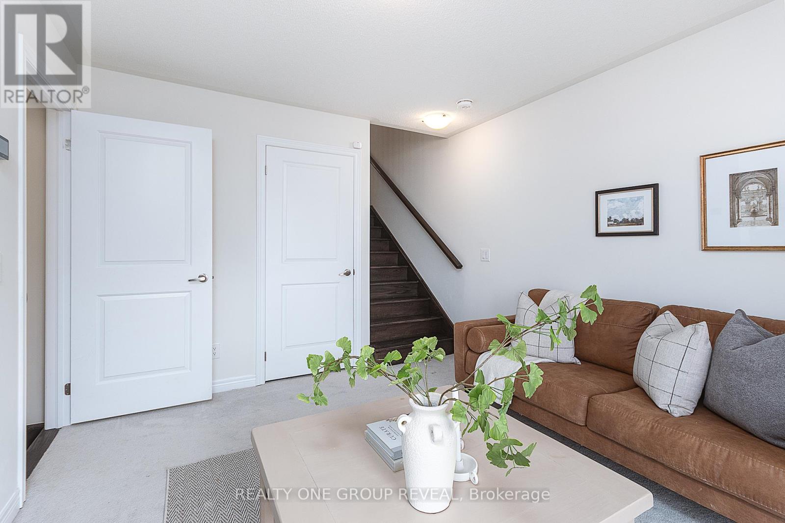 Photo 23 of 9 Morrison Crescent, Whitby ON
