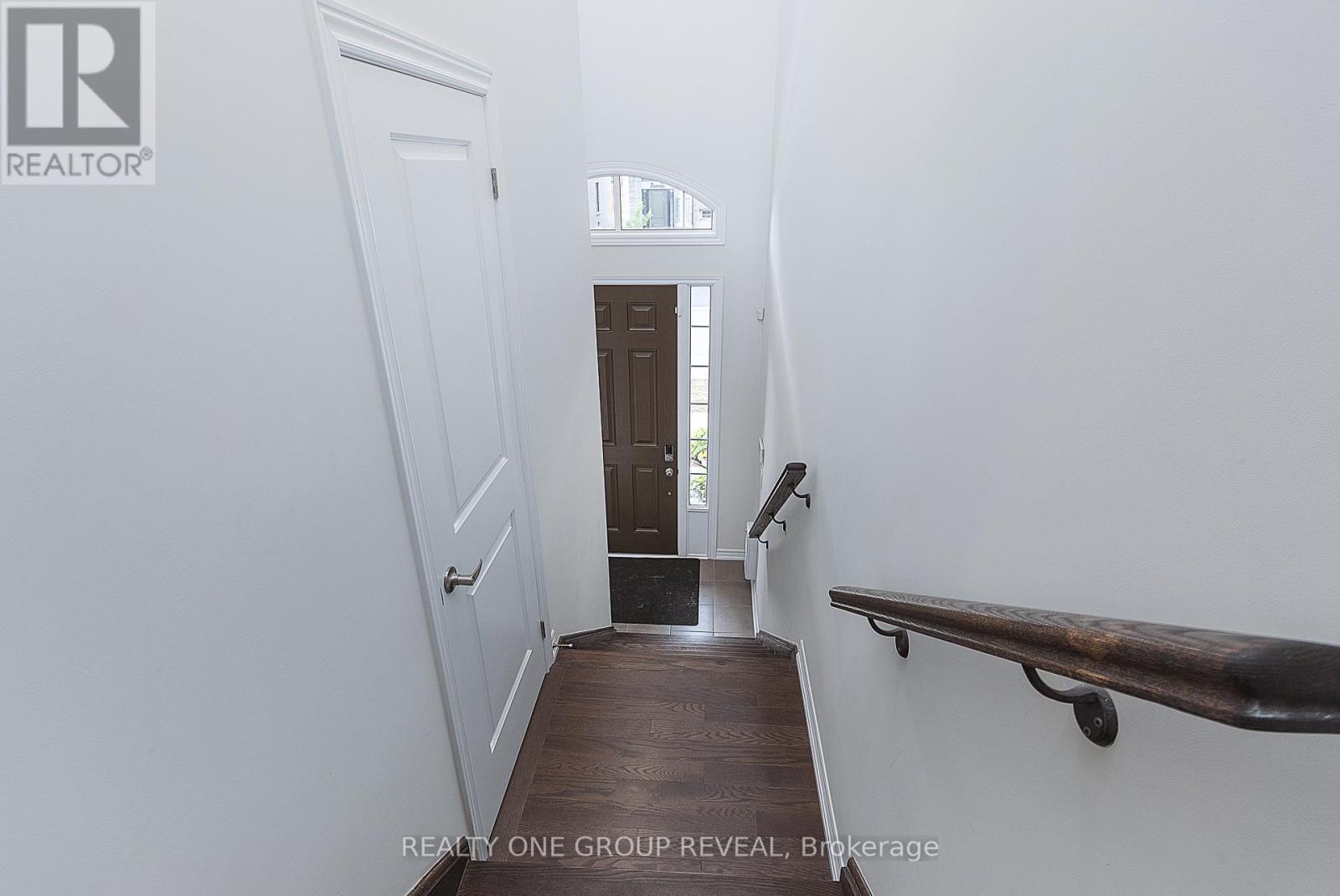 Photo 26 of 9 Morrison Crescent, Whitby ON