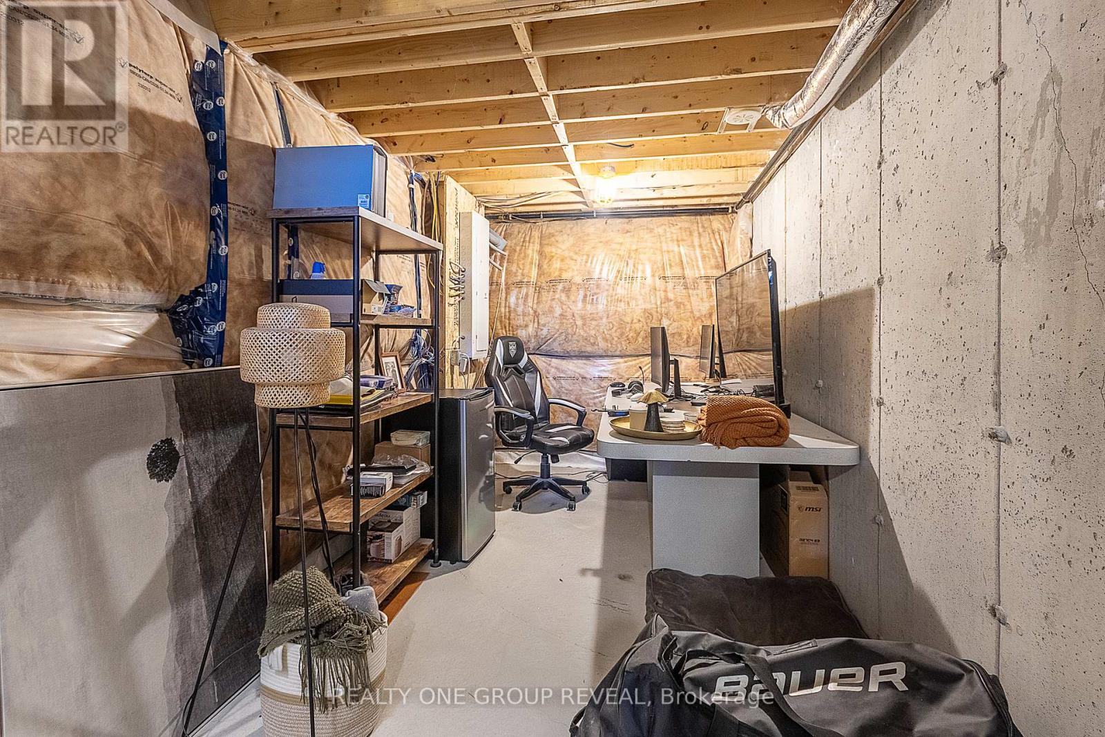 Photo 29 of 9 Morrison Crescent, Whitby ON