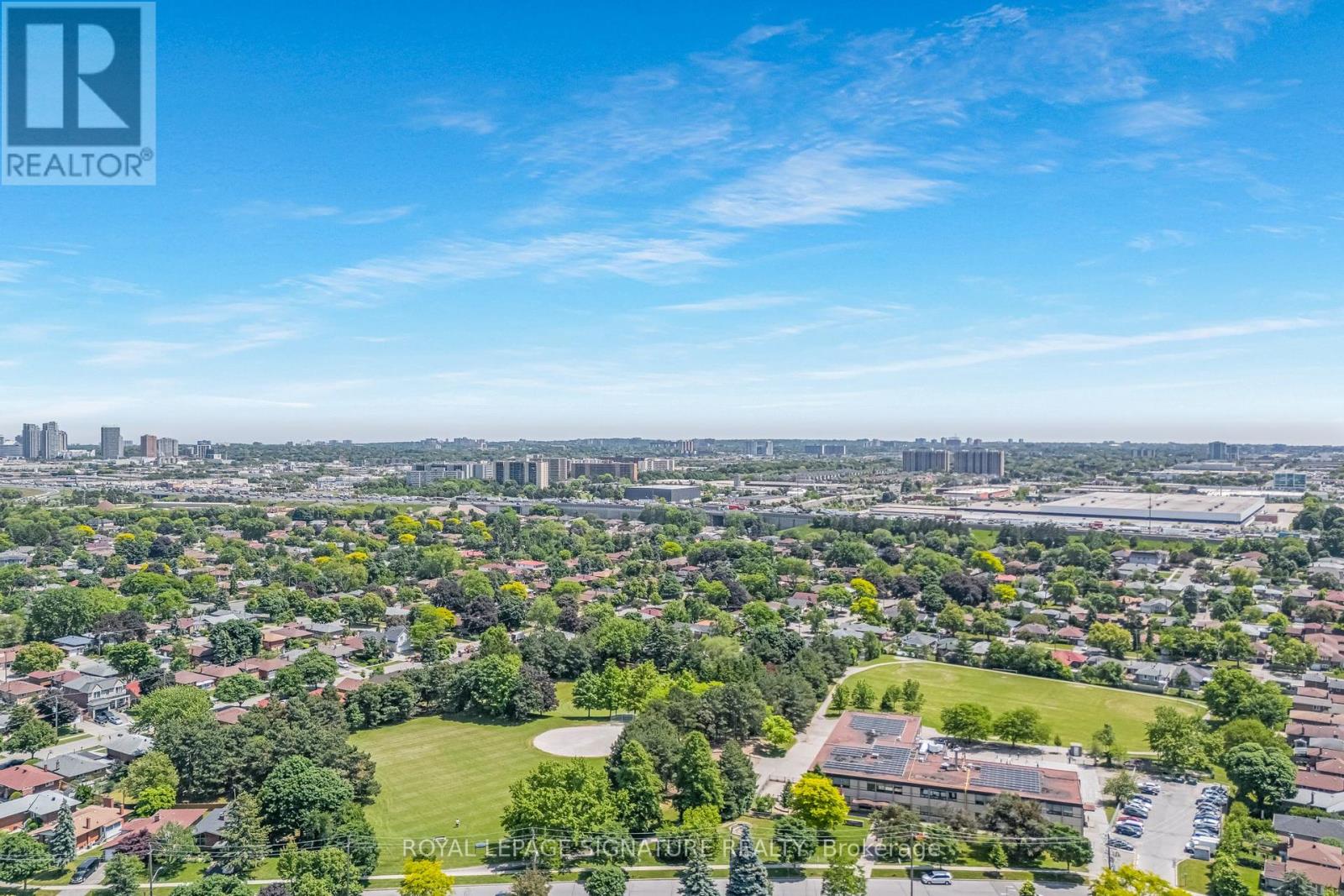 Photo 40 of 6 Lynn Gate Crescent, Toronto ON