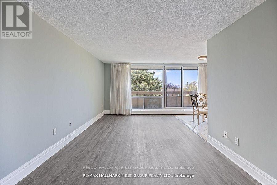 Photo 7 of 307 1210 Radom Street, Pickering ON