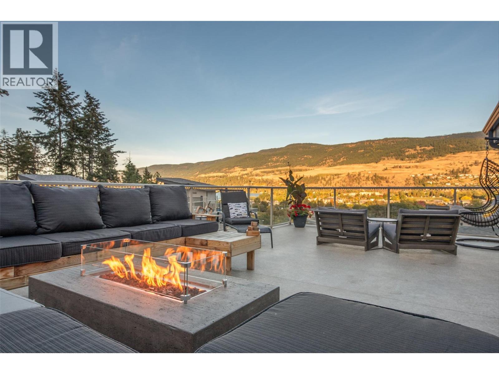 2893 Robinson Road Unit# 13, Lake Country