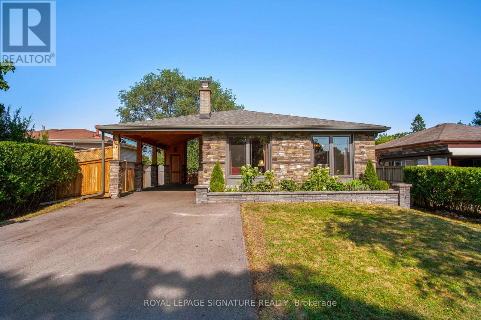 Photo 1 of 867 Antonio Street, Pickering ON