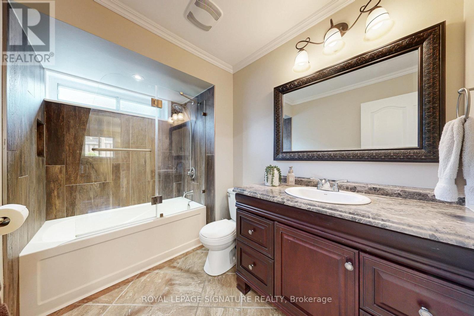 Photo 22 of 867 Antonio Street, Pickering ON