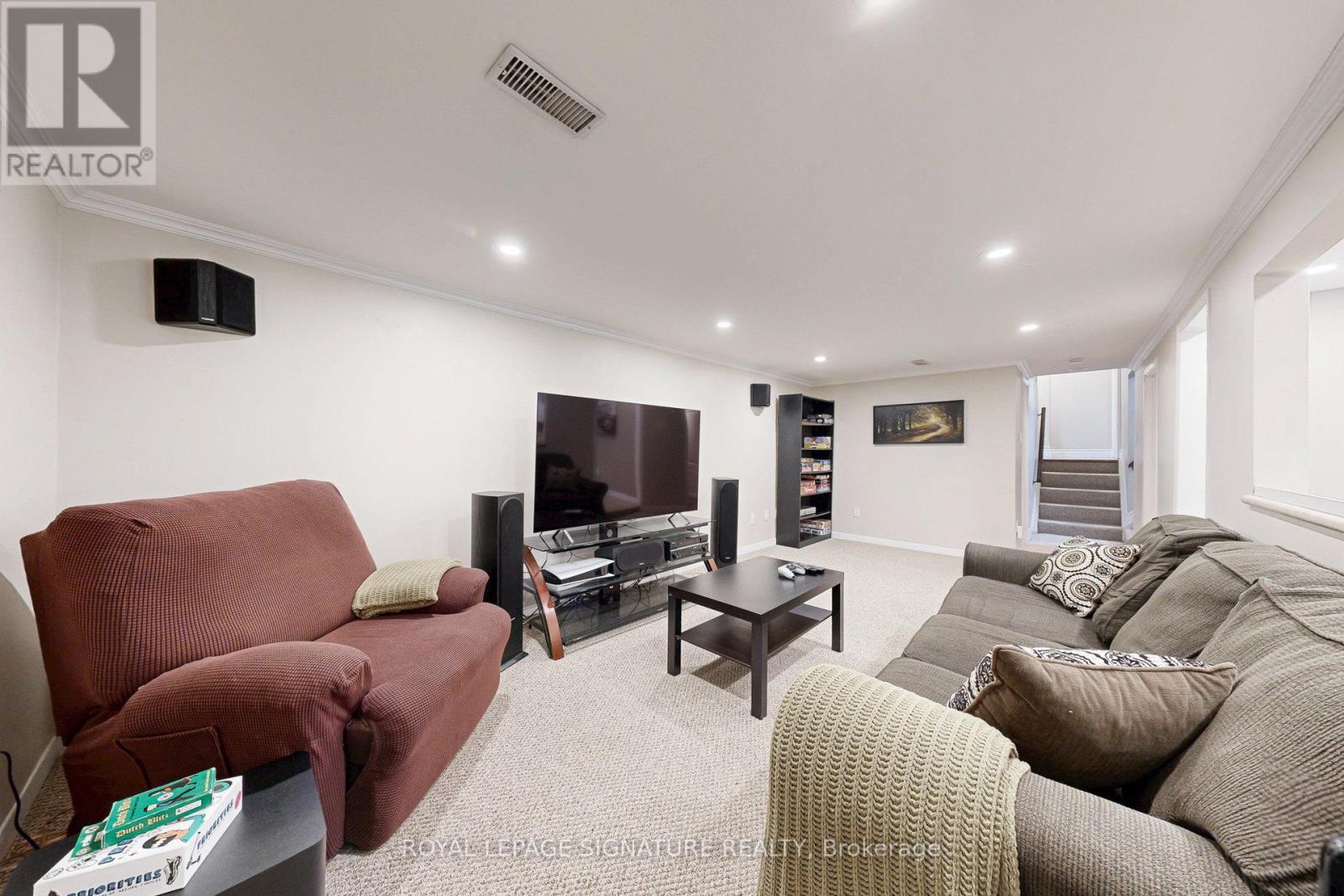 Photo 24 of 867 Antonio Street, Pickering ON