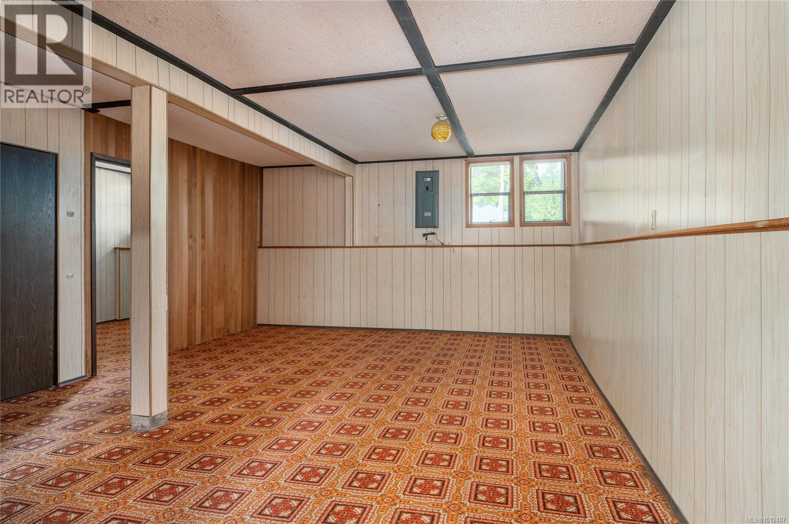 Photo 36 of 862 Ballenas Rd W, Parksville BC