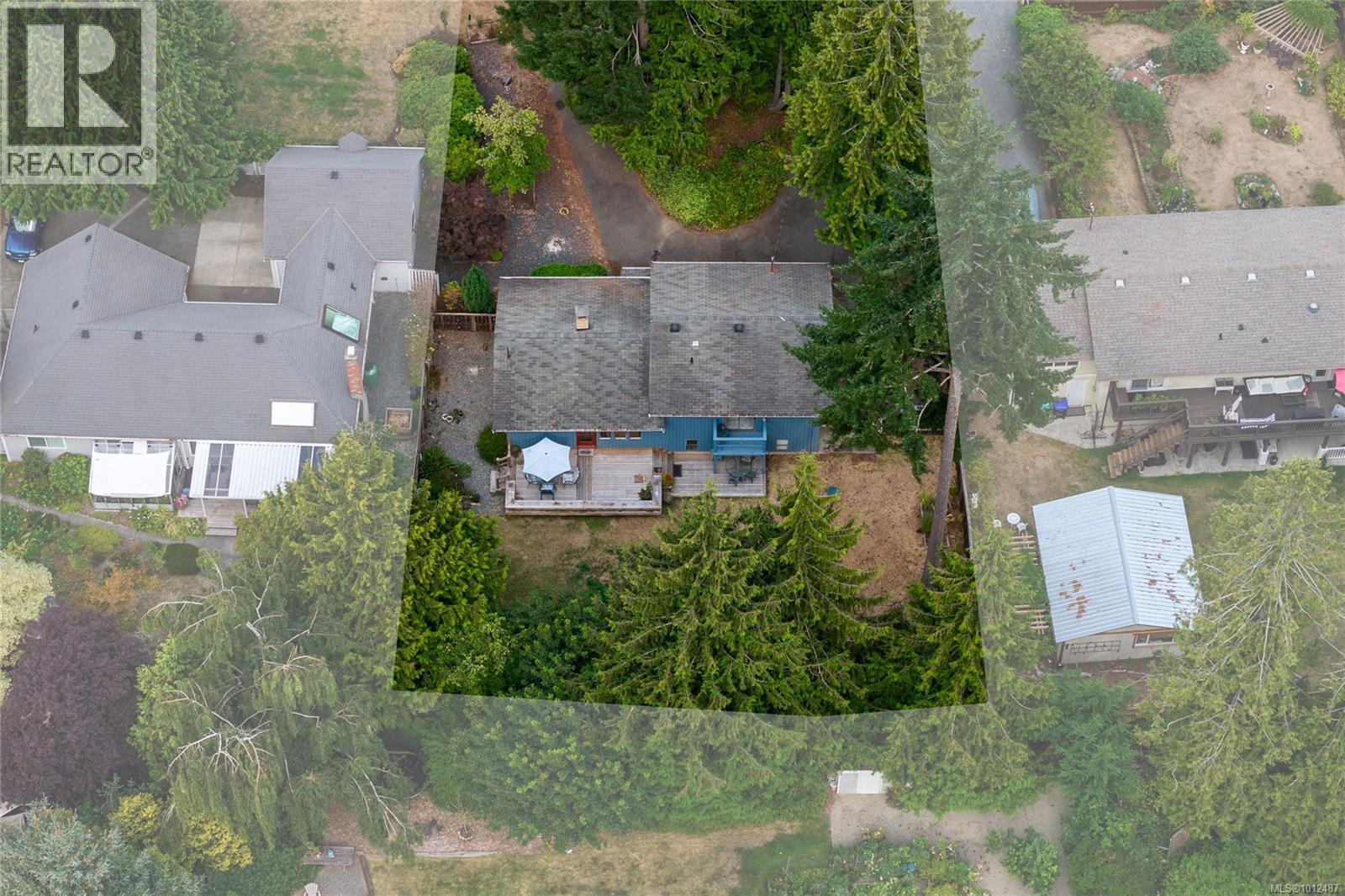 Photo 41 of 862 Ballenas Rd W, Parksville BC