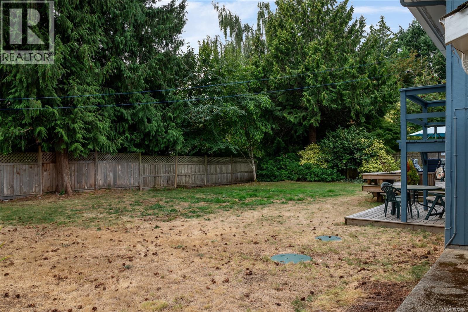 Photo 44 of 862 Ballenas Rd W, Parksville BC