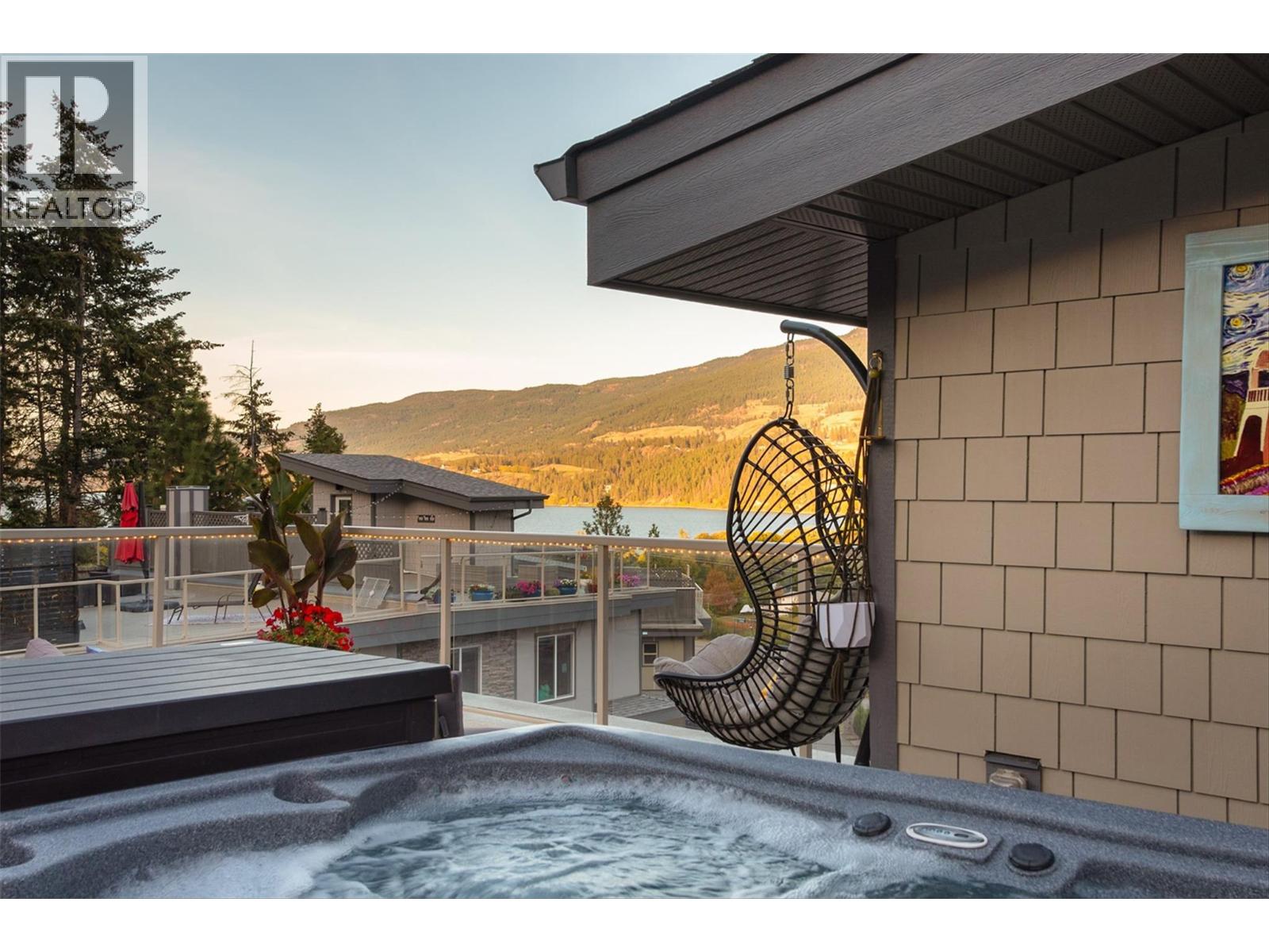 2893 Robinson Road Unit# 13, Lake Country