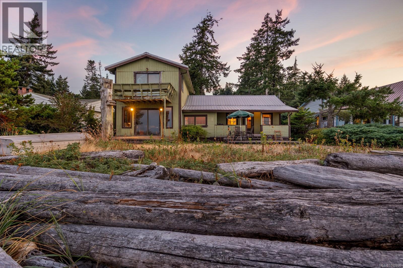 1838 Astra Rd, Comox