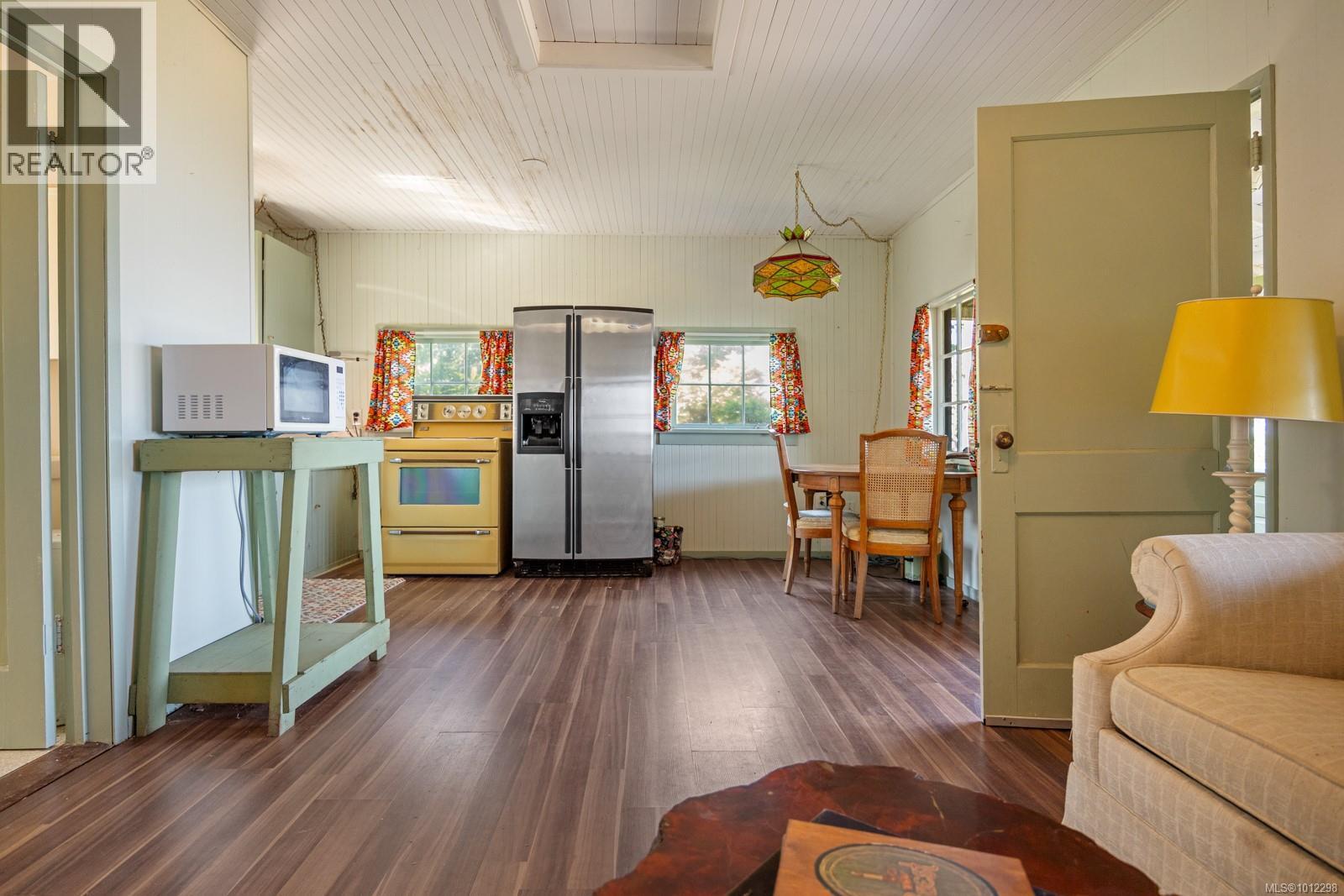 1838 Astra Rd, Comox