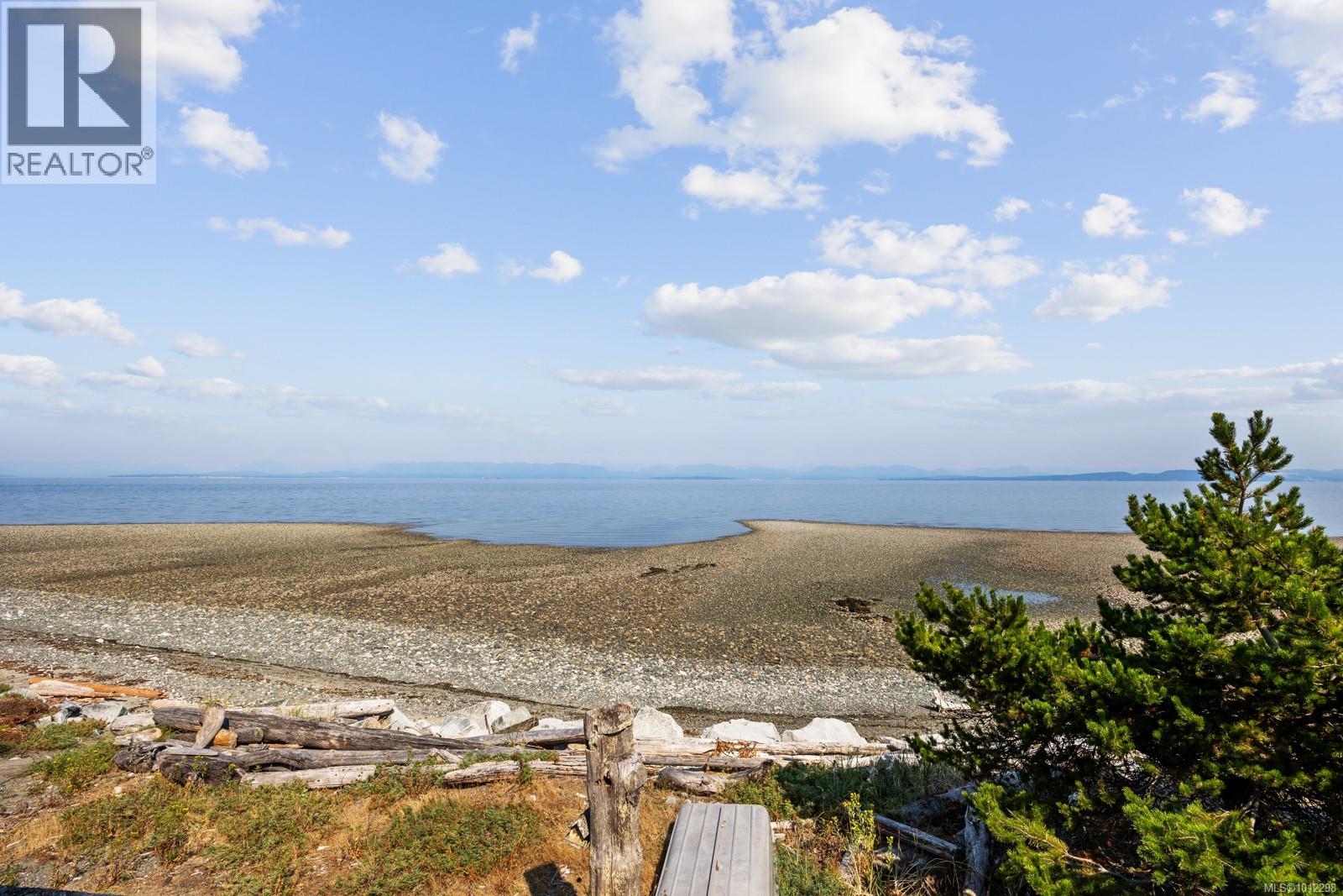 1838 Astra Rd, Comox
