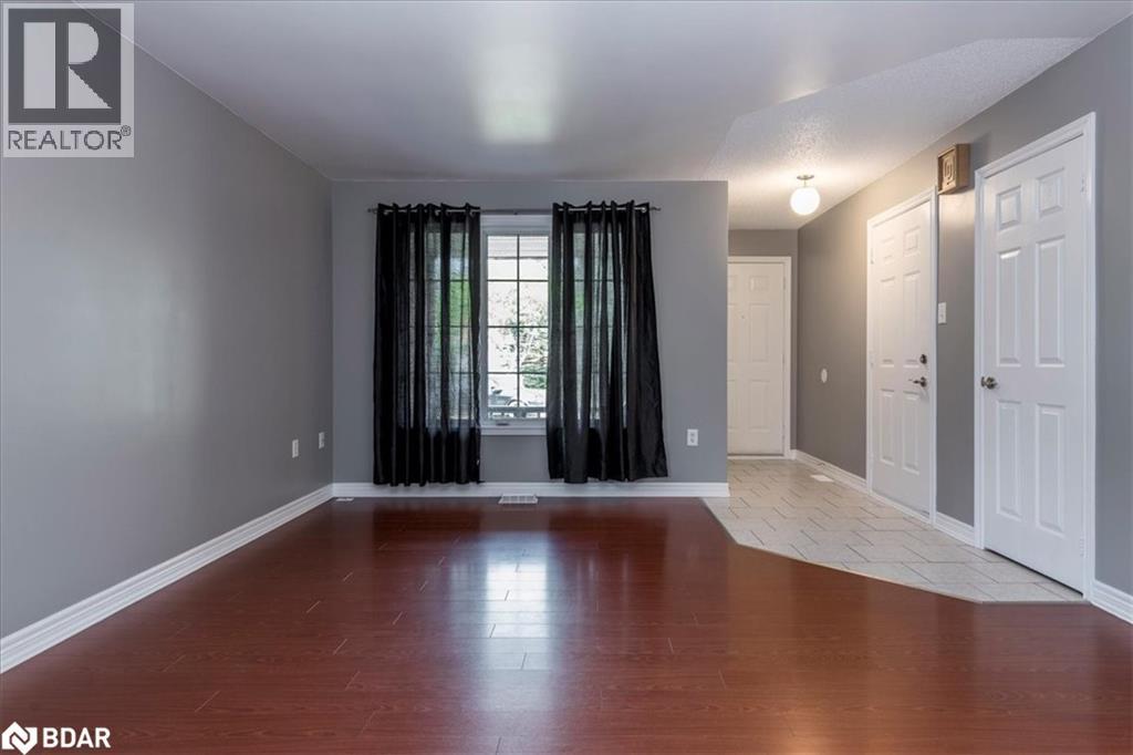 Photo 3 of 74 Sundew Drive, Barrie ON