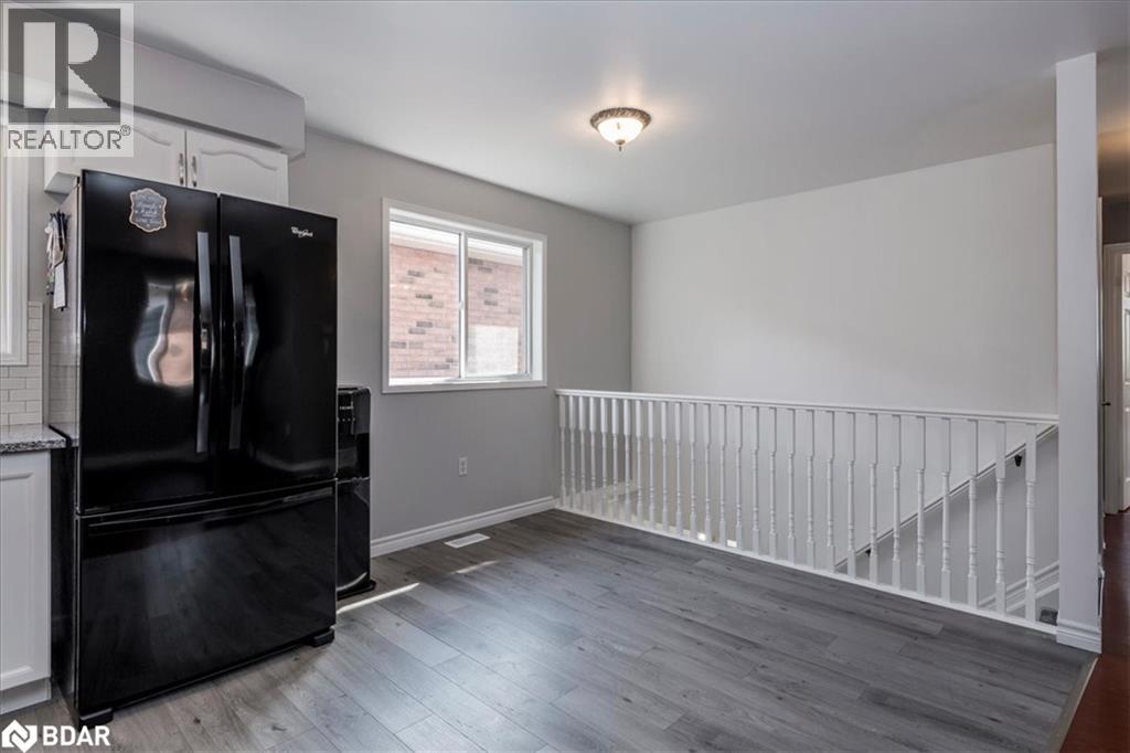 Photo 9 of 74 Sundew Drive, Barrie ON