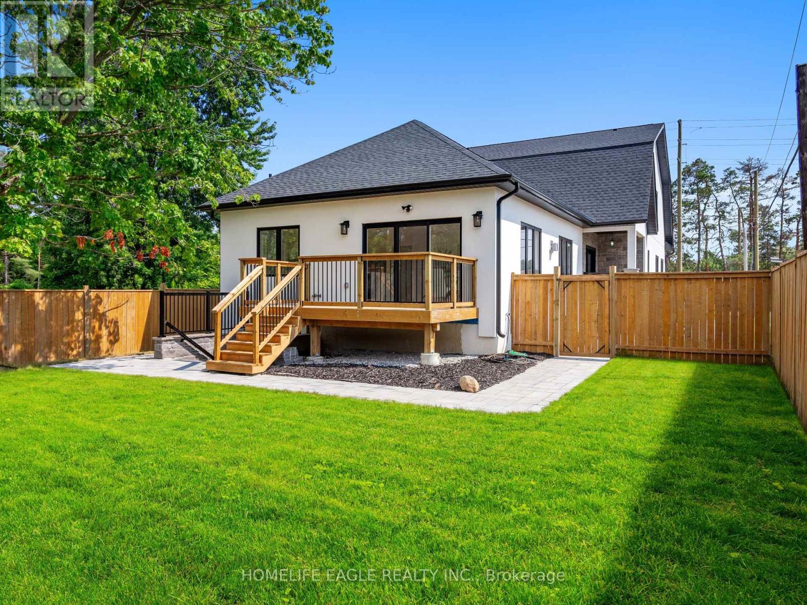 Photo 33 of 1242 Killarney Beach Road, Innisfil ON
