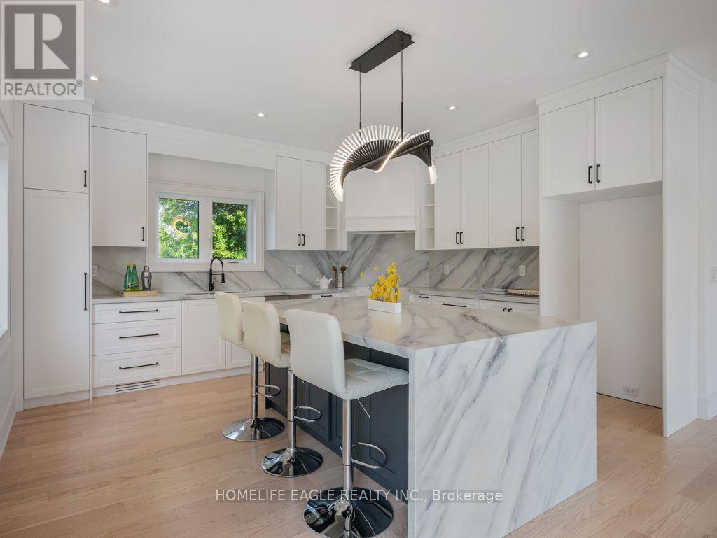 Photo 8 of 1242 Killarney Beach Road, Innisfil ON