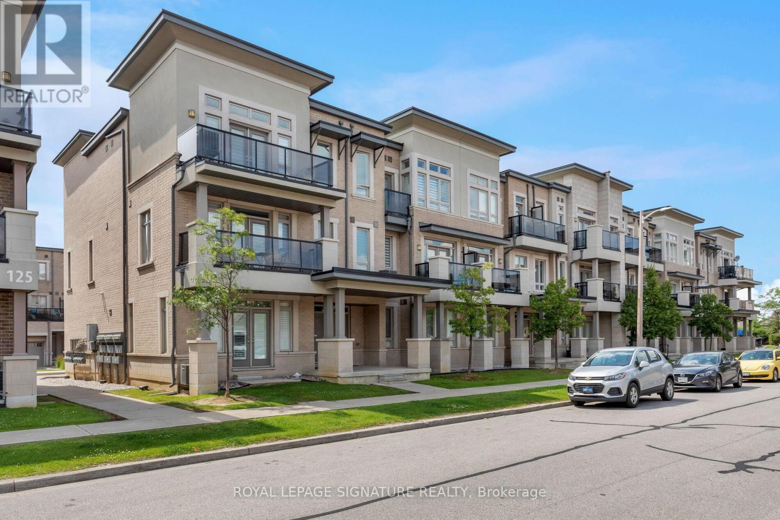 Photo 27 of 18 105 Kayla Crescent E, Vaughan ON