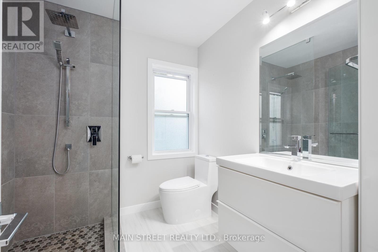 Photo 12 of 23 Sunnidale Boulevard E, Georgina ON