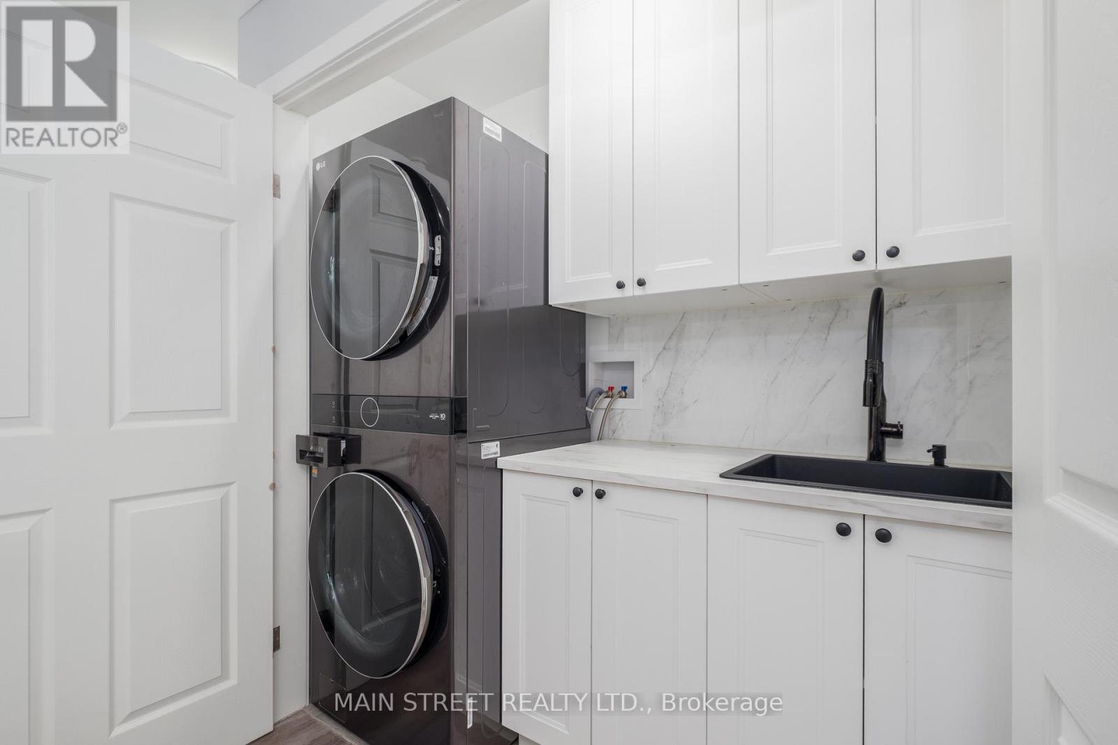 Photo 13 of 23 Sunnidale Boulevard E, Georgina ON