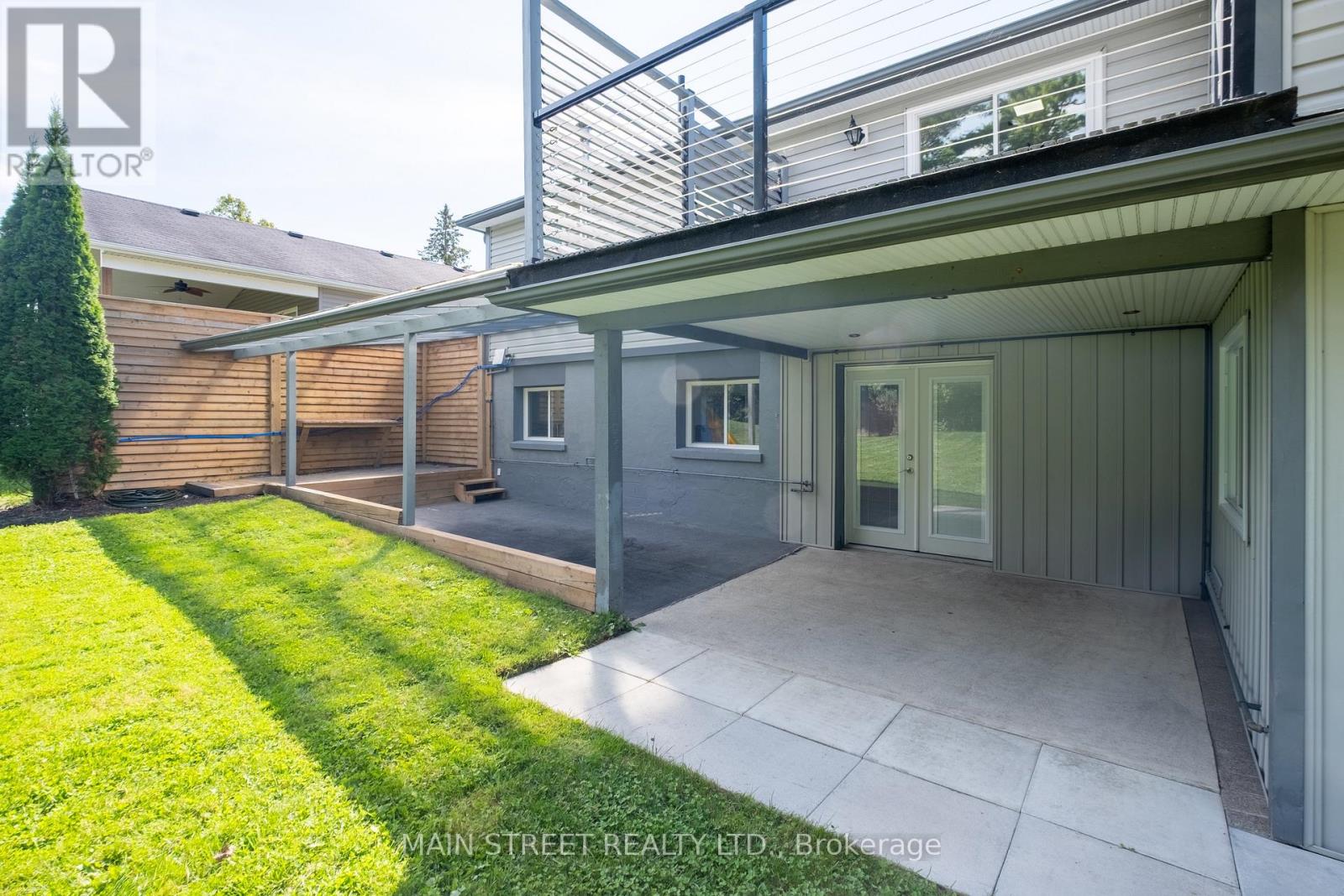 Photo 15 of 23 Sunnidale Boulevard E, Georgina ON