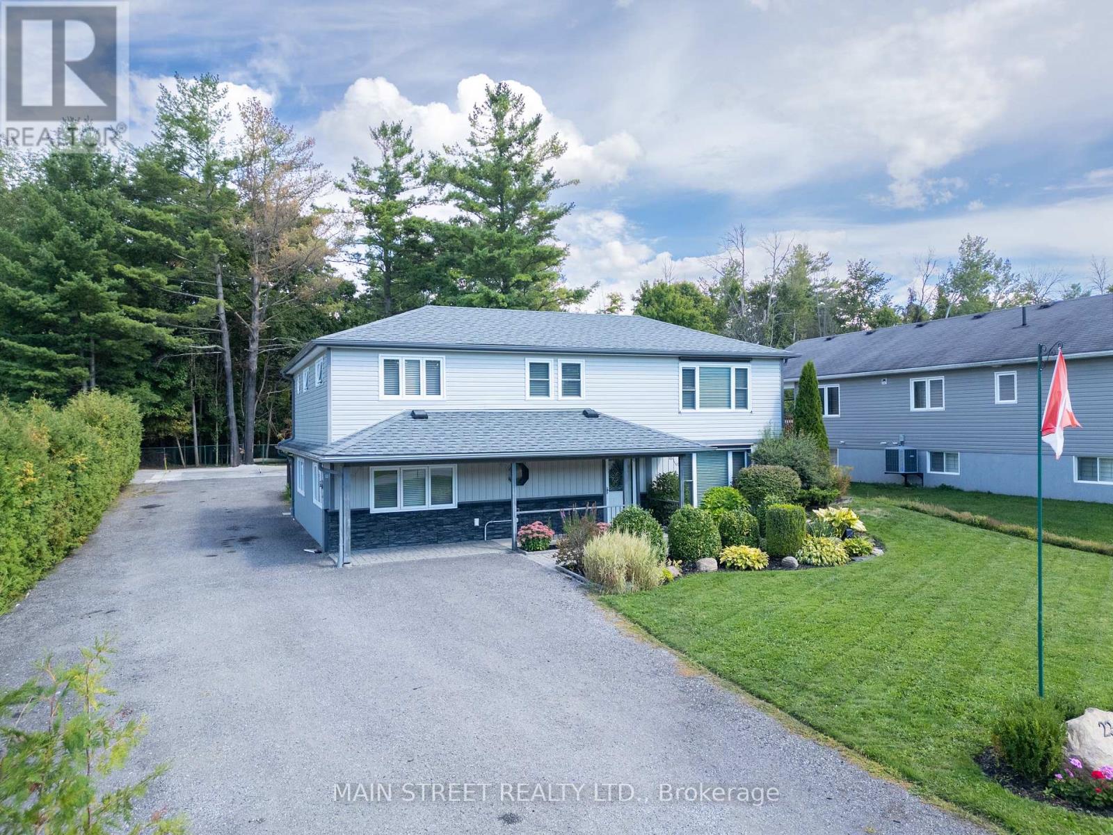 Photo 23 of 23 Sunnidale Boulevard E, Georgina ON