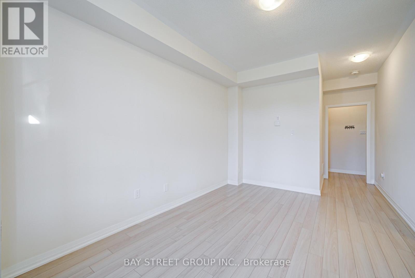 Photo 11 of 3 Carneros Way, Markham ON