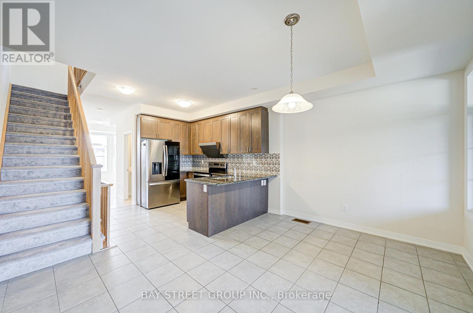 Photo 20 of 3 Carneros Way, Markham ON