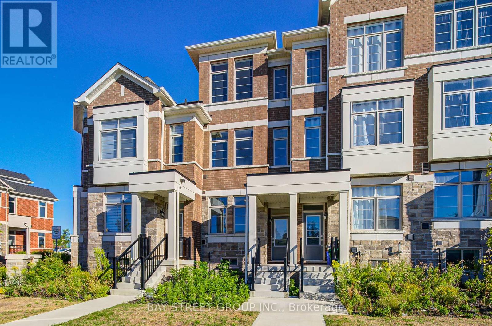 Photo 3 of 3 Carneros Way, Markham ON