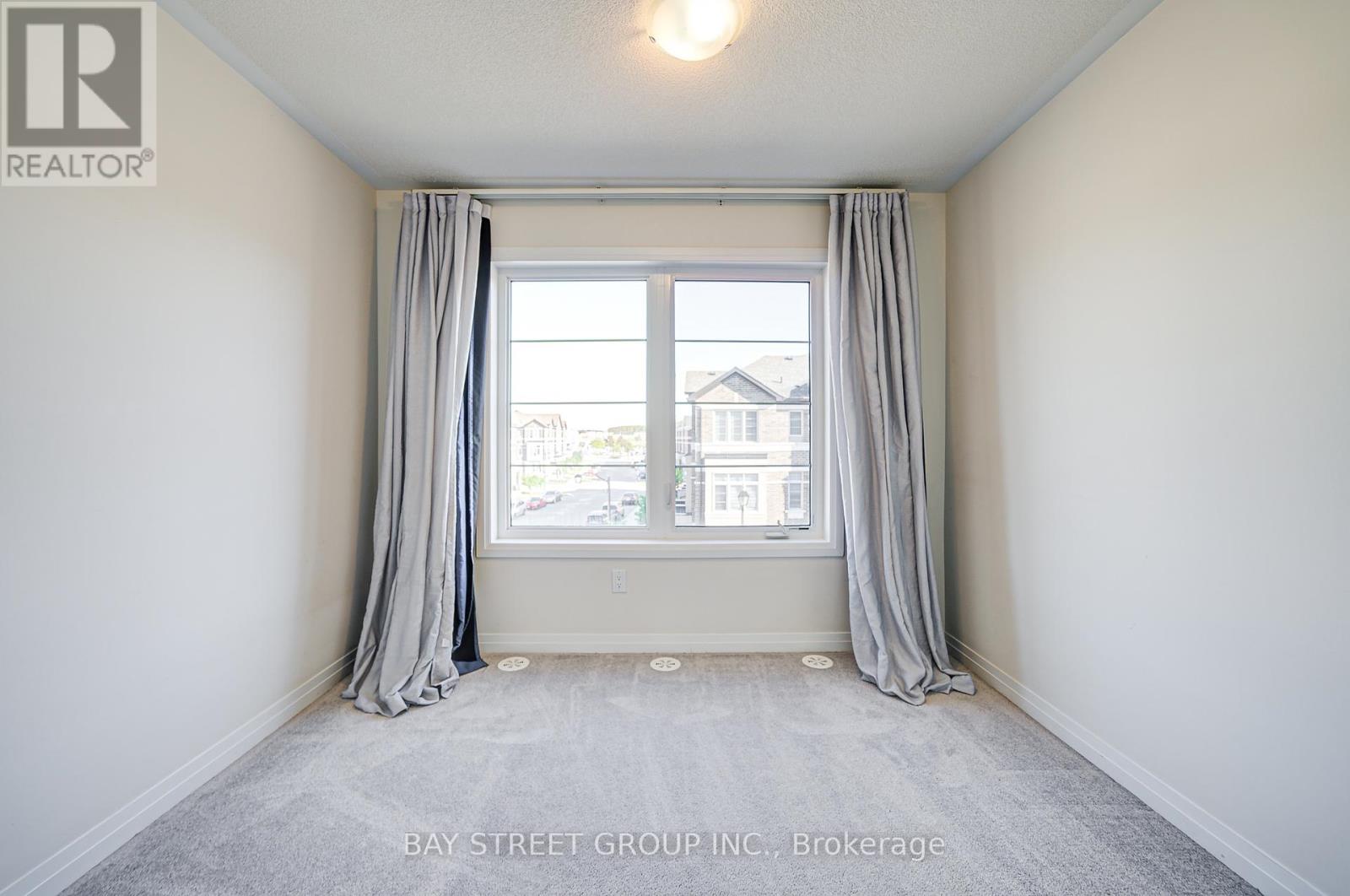 Photo 34 of 3 Carneros Way, Markham ON