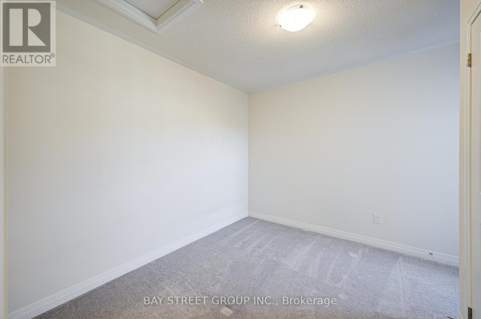 Photo 41 of 3 Carneros Way, Markham ON