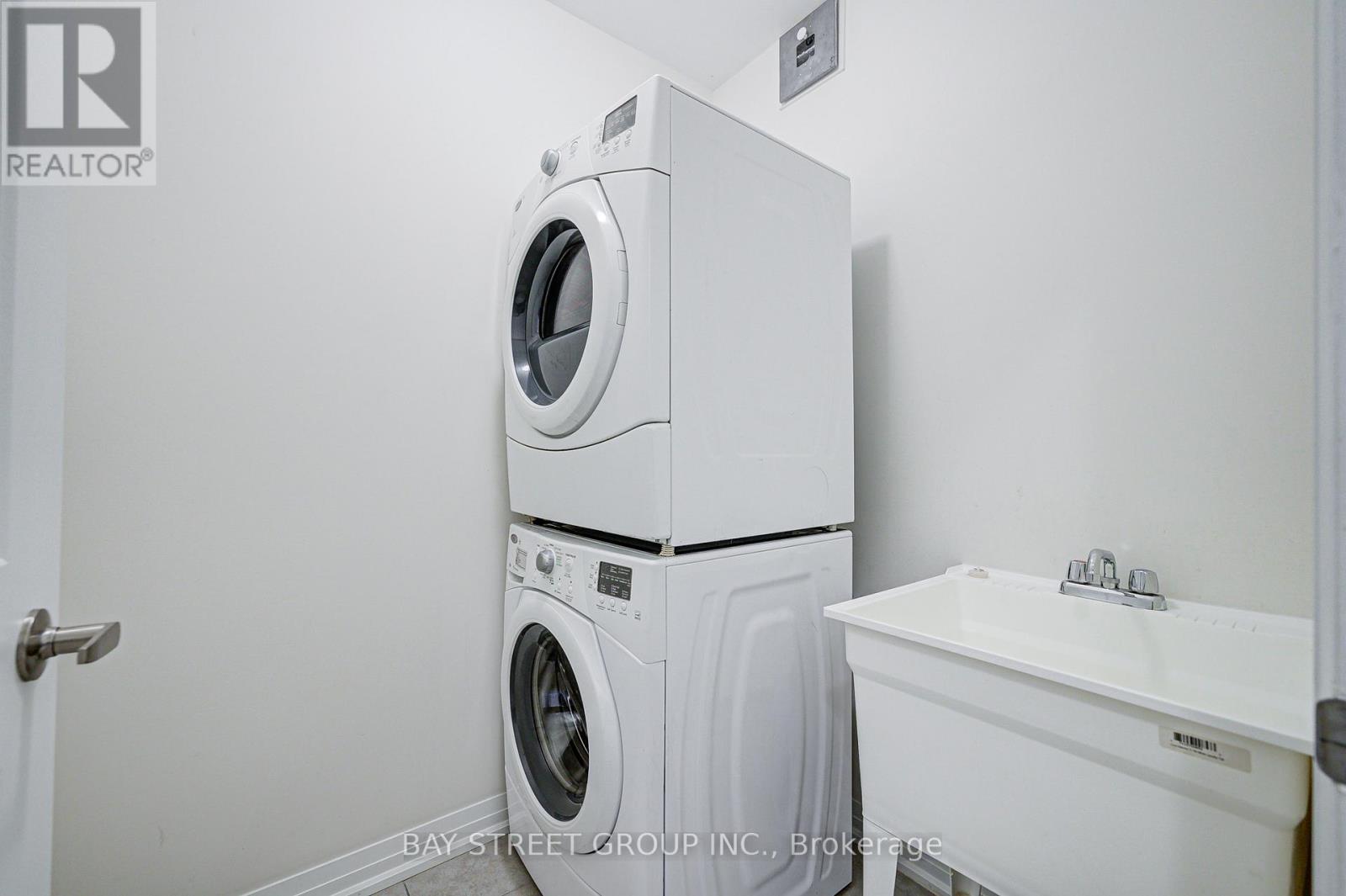 Photo 48 of 3 Carneros Way, Markham ON