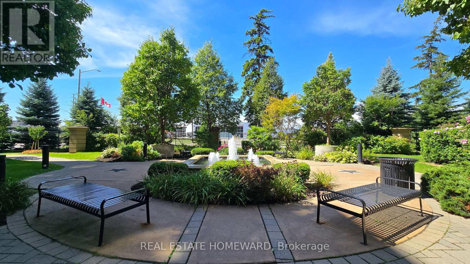 Photo 20 of 314 2 Maison Parc Court, Vaughan ON