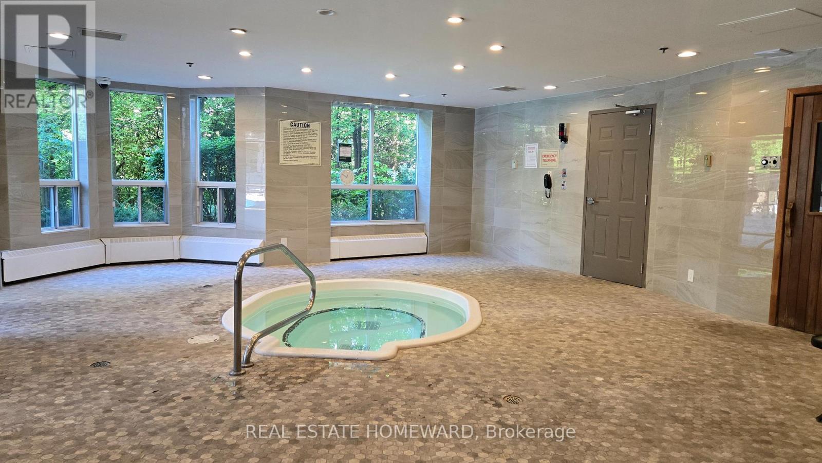 Photo 25 of 314 2 Maison Parc Court, Vaughan ON