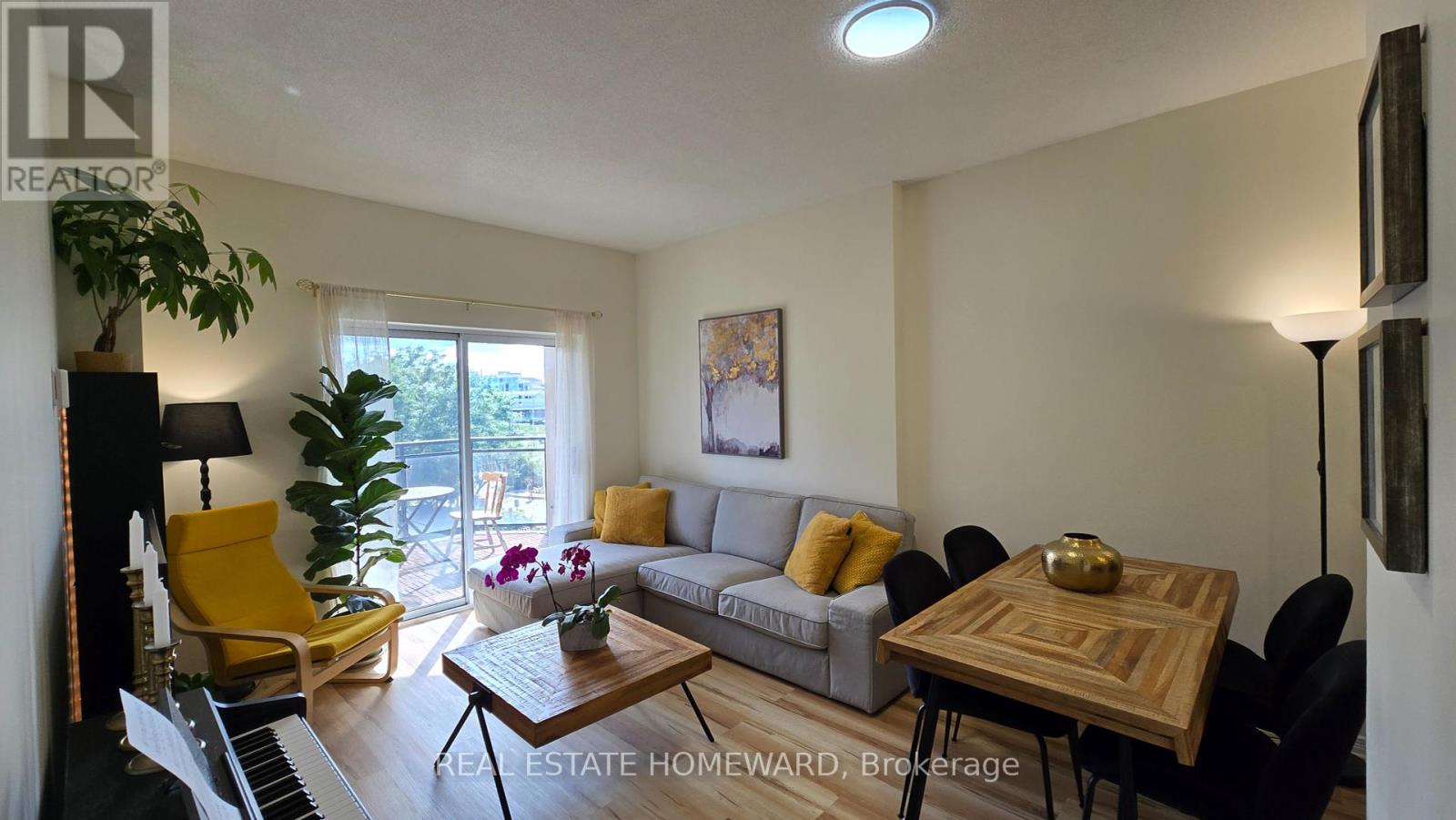 Photo 4 of 314 2 Maison Parc Court, Vaughan ON