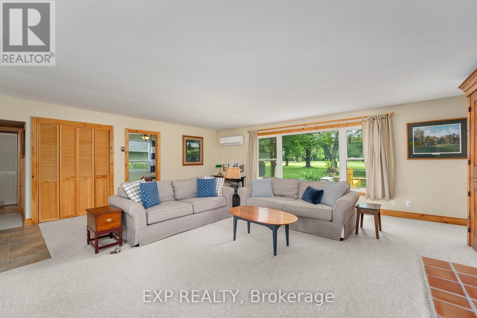 Photo 11 of 101 Hedge Road, Georgina ON