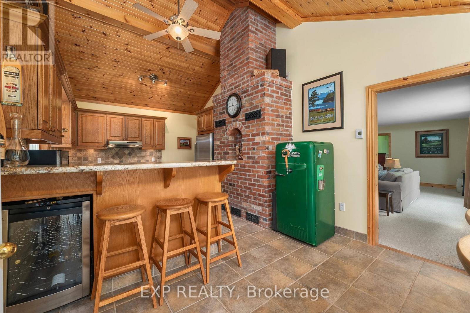 Photo 14 of 101 Hedge Road, Georgina ON