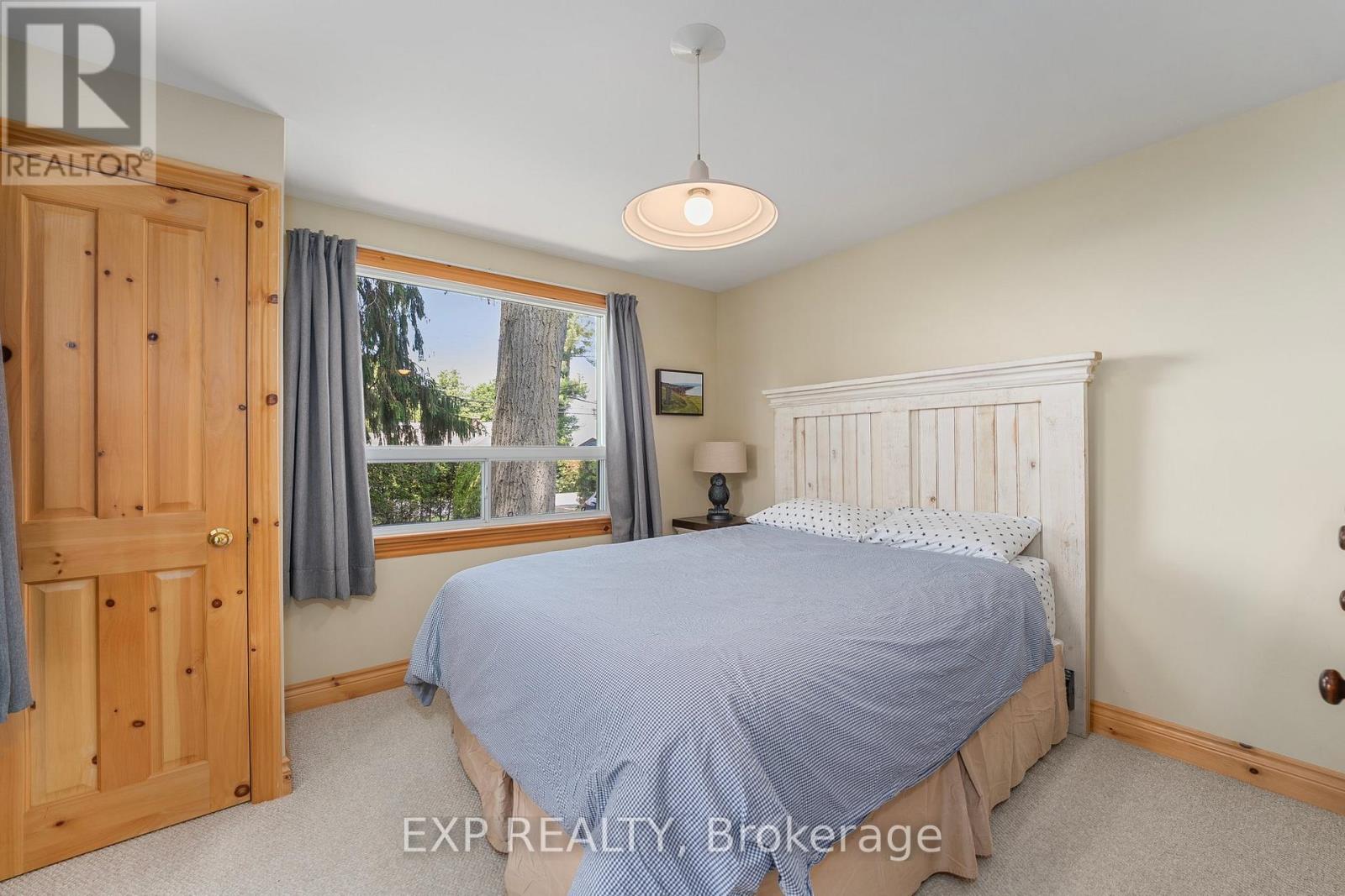Photo 20 of 101 Hedge Road, Georgina ON