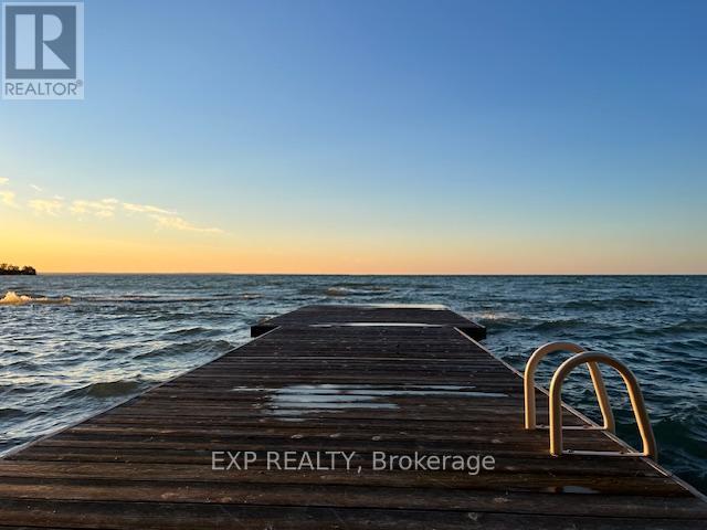 Photo 45 of 101 Hedge Road, Georgina ON