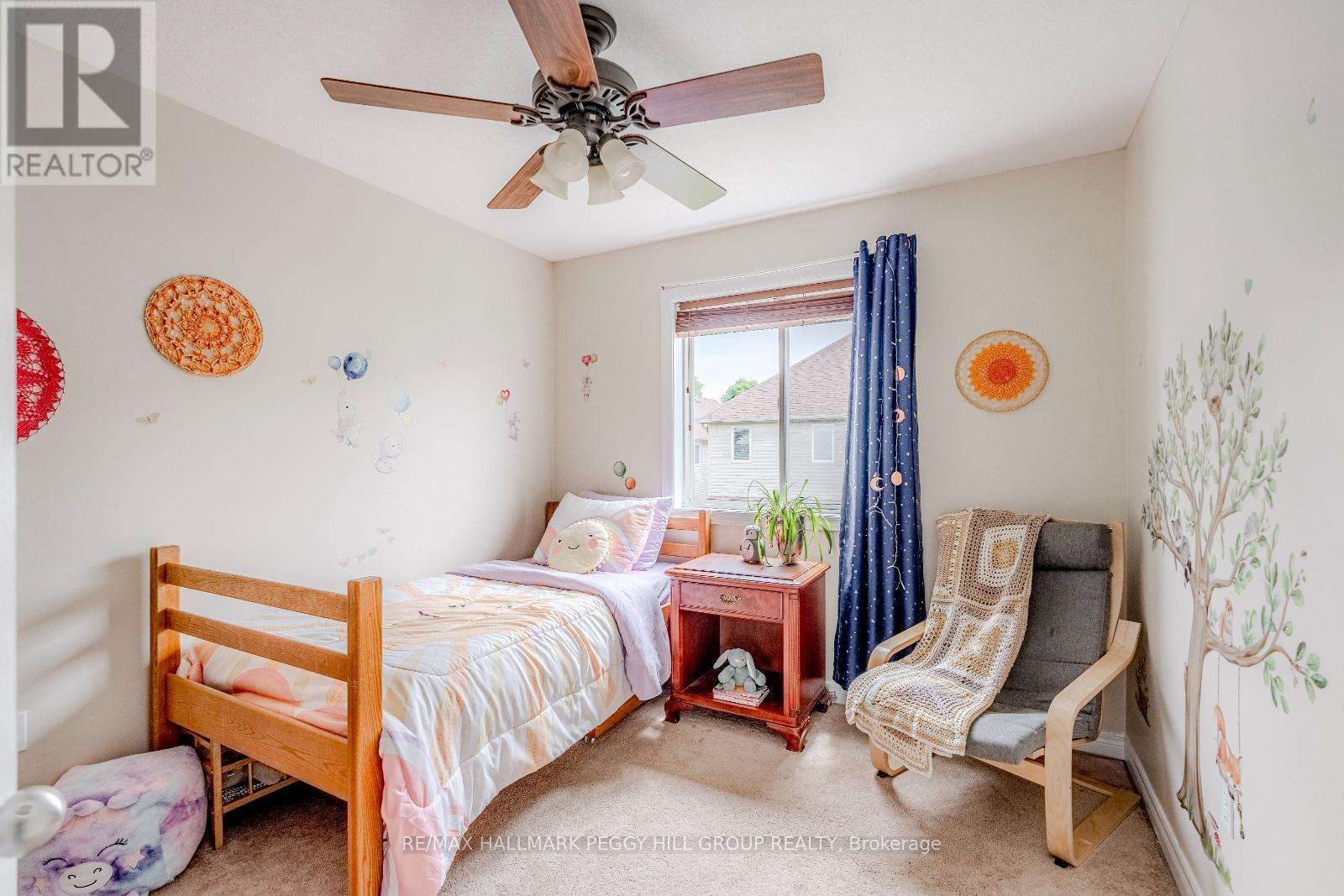 Photo 10 of 29 Brookwood Drive, Barrie ON