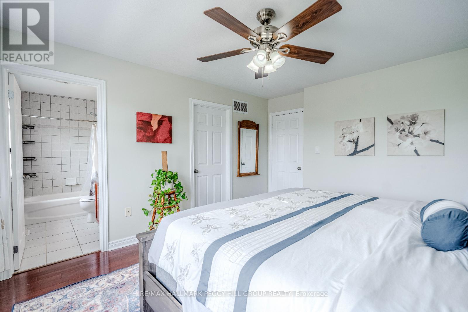 Photo 8 of 29 Brookwood Drive, Barrie ON